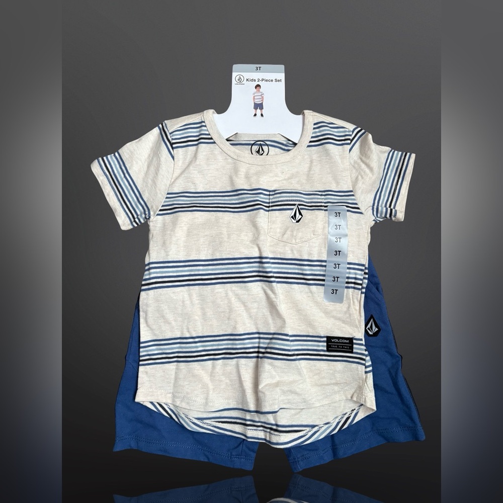 Volcom Kids Striped Blue and Cream T-Shirt and Blue Shorts Size 3T